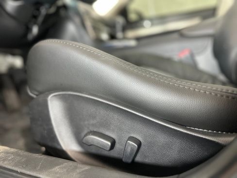 Used 2015 INFINITI Q40 w/ Moonroof Package image 25