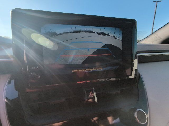 Used 2025 Toyota Corolla SE w/ Convenience Package FWD image 14