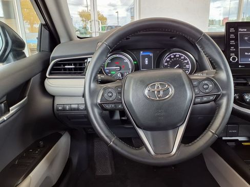 Used 2024 Toyota Camry SE w/ Audio Upgrade Package FWD image 18