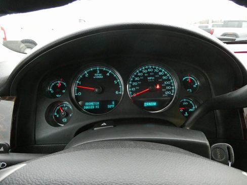 Used 2012 GMC Yukon Denali image 8