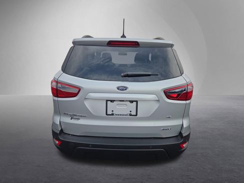 Used 2018 Ford EcoSport SE image 4