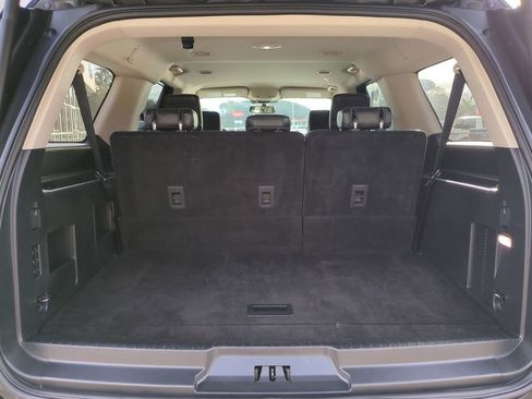 Used 2024 Ford Expedition Max XLT image 13