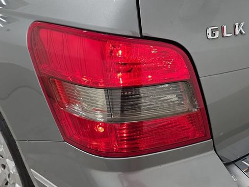 Used 2012 Mercedes-Benz GLK 350 4MATIC image 30