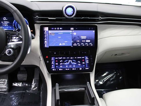 Used 2023 Maserati Grecale Modena image 26