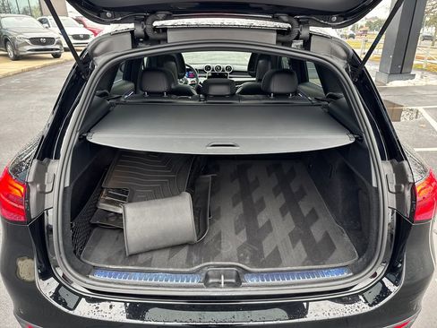 Used 2025 Mercedes-Benz GLC 300 4MATIC image 28
