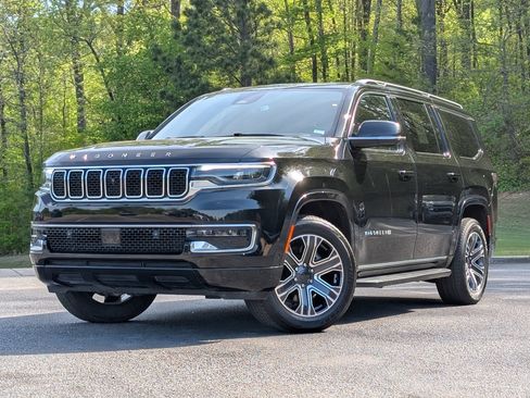 Used 2024 Jeep Wagoneer 4WD w/ Premium Group I image 4