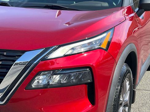 Used 2023 Nissan Rogue S image 7