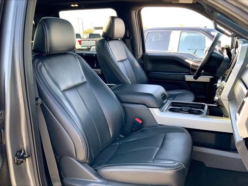 Used 2022 Ford F250 Lariat w/ Lariat Ultimate Package AWD/4WD image 9
