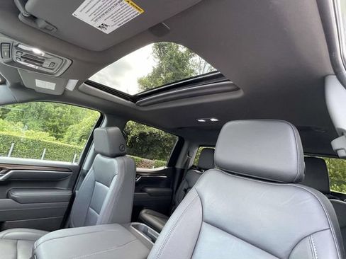 Used 2025 Chevrolet Silverado 1500 LT Trail Boss w/ Convenience Package II AWD/4WD image 7