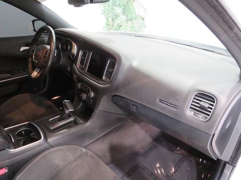Used 2018 Dodge Charger SXT Plus w/ Quick Order Package 29J image 9