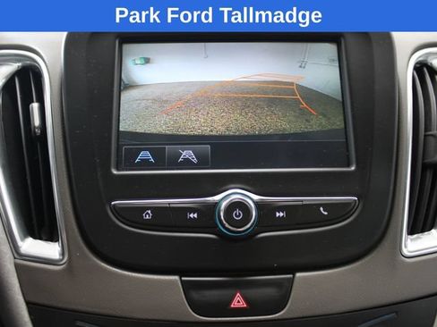Used 2016 Chevrolet Malibu LT FWD image 20