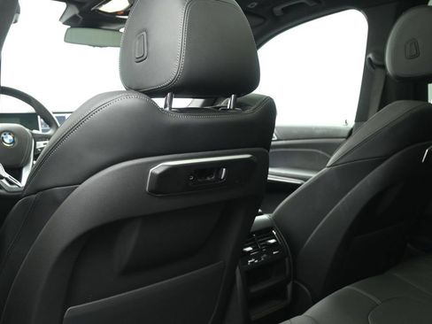 Used 2024 BMW X5 sDrive40i w/ Premium Package RWD image 19