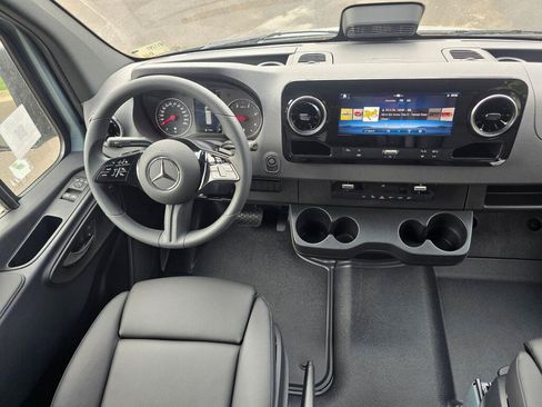 New 2026 Mercedes-Benz Sprinter 2500 image 26