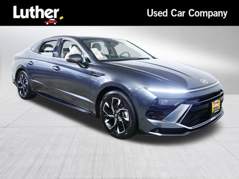 Used 2025 Hyundai Sonata SEL FWD image 1