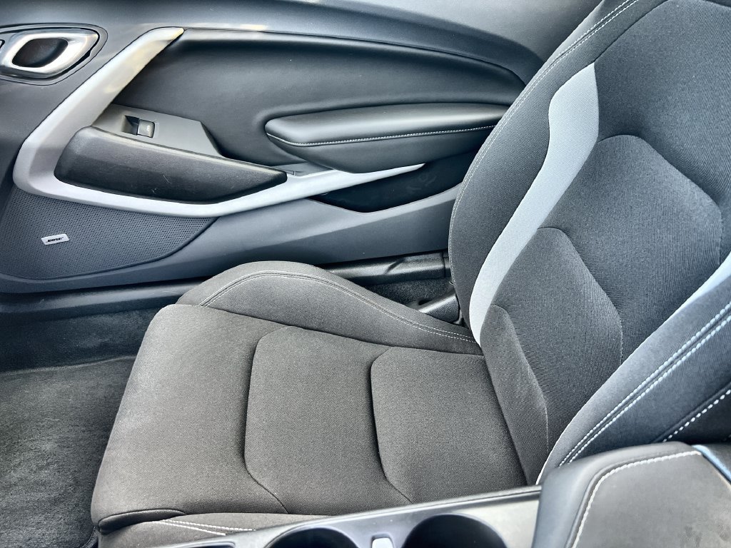 Used 2023 Chevrolet Camaro LT w/ Technology Package RWD image 31
