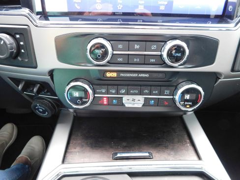 Used 2022 Ford F250 Lariat w/ Tremor Off-Road Package image 30