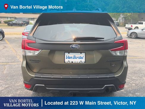 Used 2022 Subaru Forester Wilderness AWD/4WD image 8