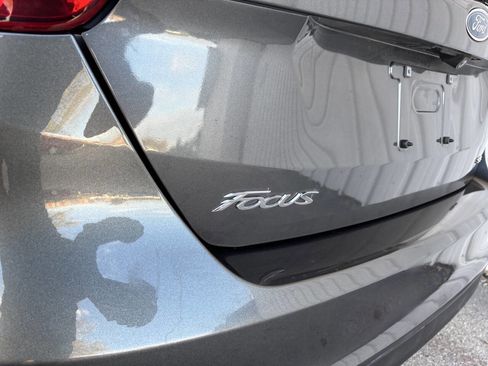 Used 2018 Ford Focus SE image 23
