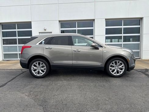 Used 2018 Cadillac XT5 Luxury w/ Driver Awareness Package AWD/4WD image 3