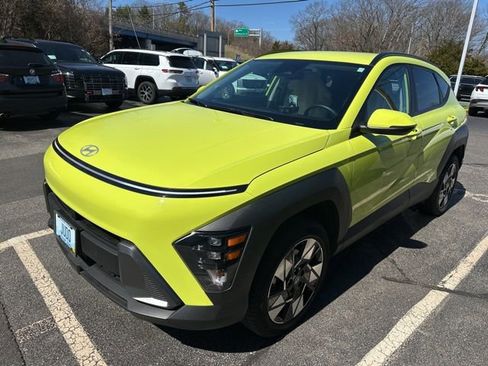 Used 2024 Hyundai Kona SEL image 3