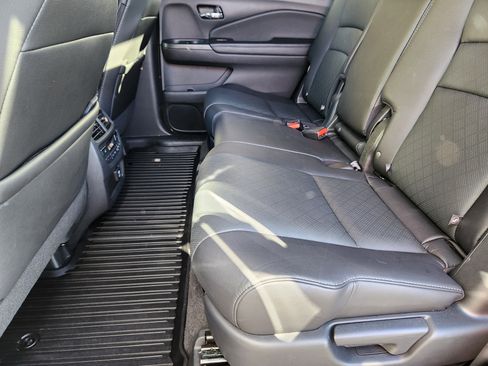 Used 2021 Honda Passport Touring image 10