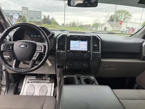 Used 2018 Ford F150 XLT w/ Equipment Group 302A Luxury AWD/4WD image 14
