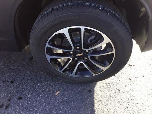 New 2025 Chevrolet TrailBlazer LT w/ LT Cold Weather Package image 9