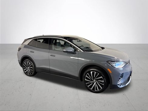 Certified 2023 Volkswagen ID.4 Pro S Plus AWD/4WD image 5