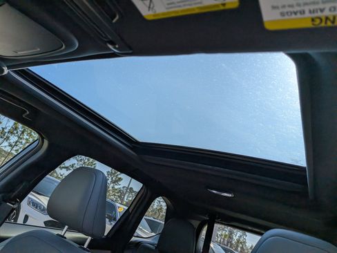 Certified 2025 Subaru Forester Limited image 20