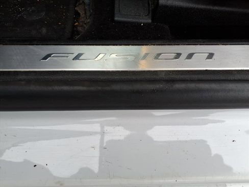 Used 2020 Ford Fusion Energi Titanium image 23