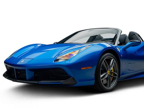 Used 2018 Ferrari 488 Spider RWD image 10