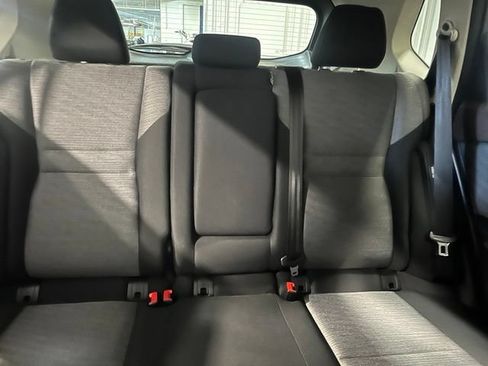 Used 2021 Nissan Rogue S FWD image 12