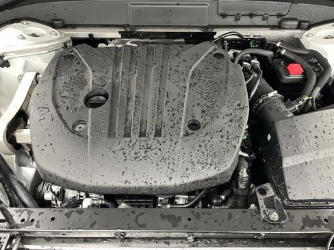 Used 2025 Volvo XC60 B5 Ultra w/ Protection Package Premier image 38