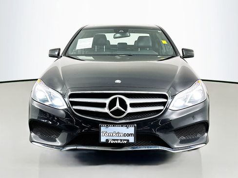 Used 2014 Mercedes-Benz E 350 4MATIC Sedan image 2