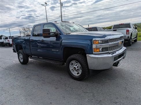 Used 2019 Chevrolet Silverado 2500 W/T AWD/4WD image 9