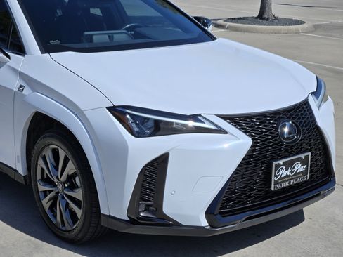 Used 2023 Lexus UX 250h F Sport FWD image 9