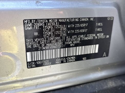 Used 2024 Toyota RAV4 XLE FWD image 27
