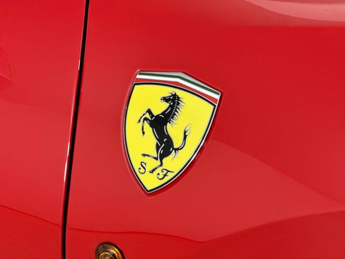Used 2018 Ferrari 488 Spider RWD image 6