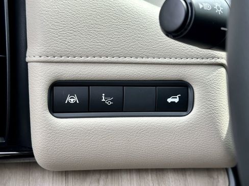 New 2025 Nissan Armada Platinum w/ Convenience Package image 13