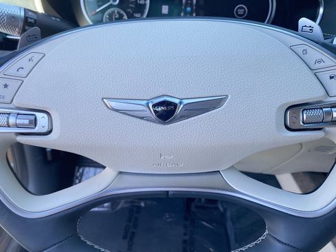 Used 2024 Genesis G80 image 18