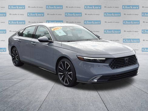 Used 2023 Honda Accord Touring image 3