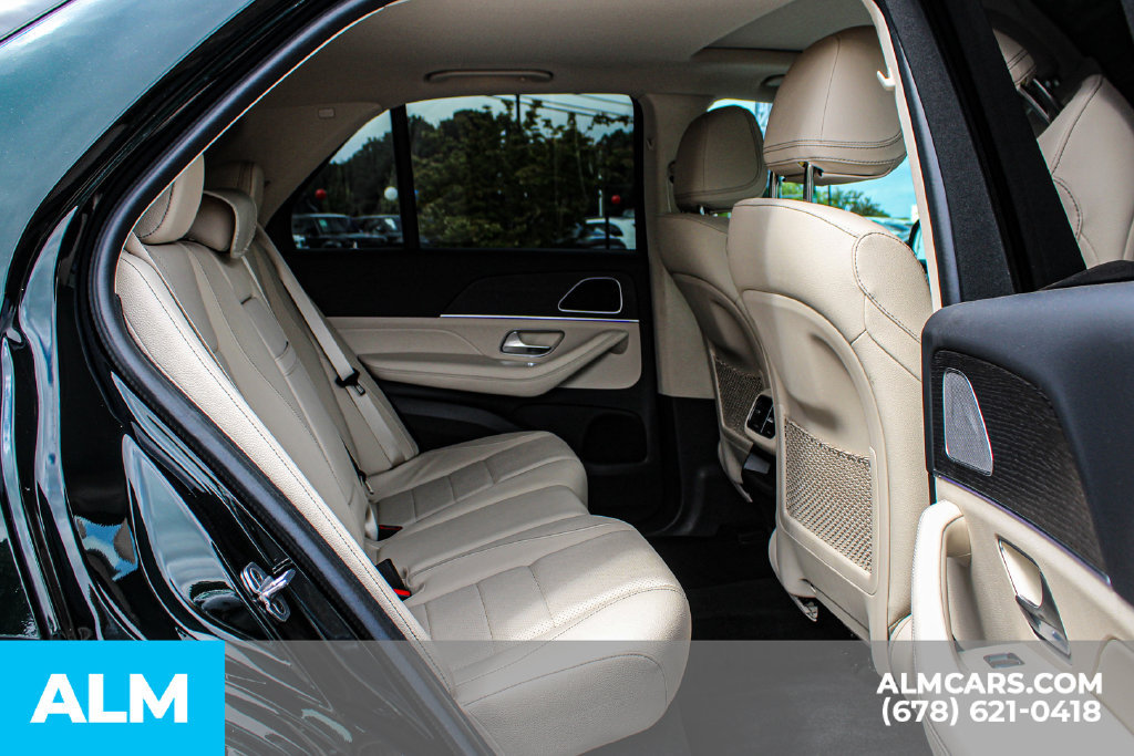 Used 2025 Mercedes-Benz GLE 350 4MATIC w/ AMG Line Exterior image 18
