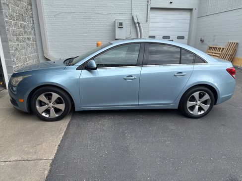 Used 2011 Chevrolet Cruze LT image 1