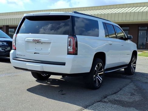 Used 2018 GMC Yukon XL SLT AWD/4WD image 5