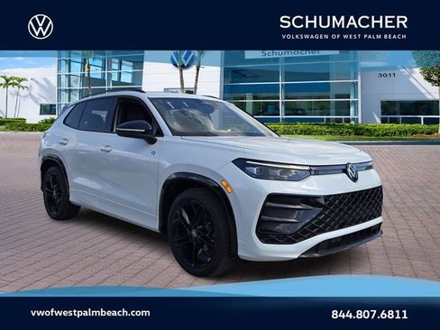 New 2026 Volkswagen Tiguan SE R-Line image 1