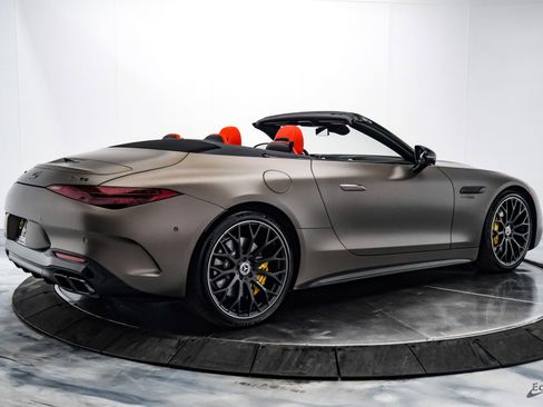Used 2022 Mercedes-Benz SL 55 AMG 4MATIC image 22