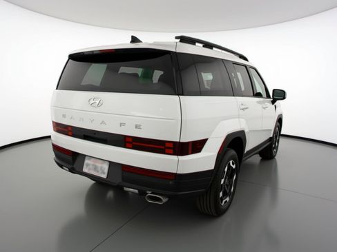 Used 2025 Hyundai Santa Fe SEL image 9