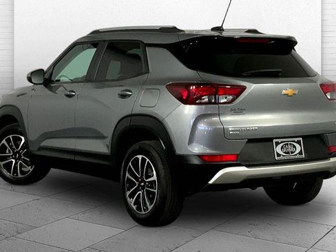 Used 2025 Chevrolet TrailBlazer LT AWD/4WD image 11