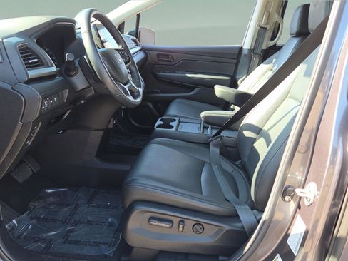 Certified 2025 Honda Odyssey EX-L image 10
