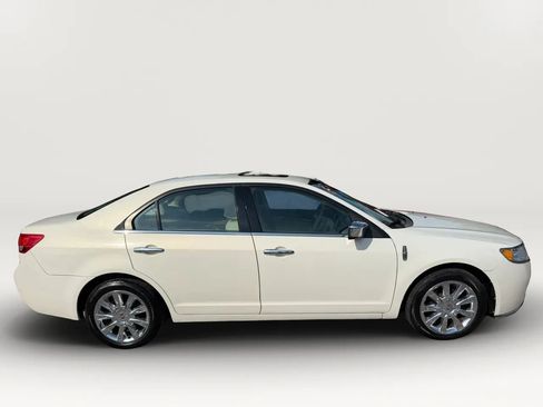 Used 2012 Lincoln MKZ FWD image 2